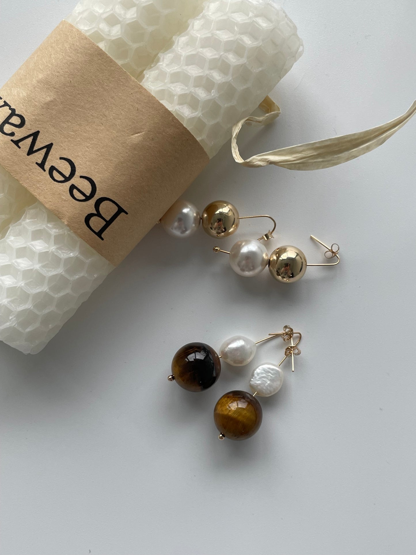 'Gloria' Pearl Earrings - Gold/Amber